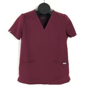 FIGS Casma Three-Pocket Scrub Top Women's Small Burgundy Uniform Health Medical